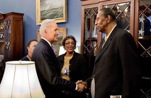 被黑人教练在线视频播放,引领健身潮流